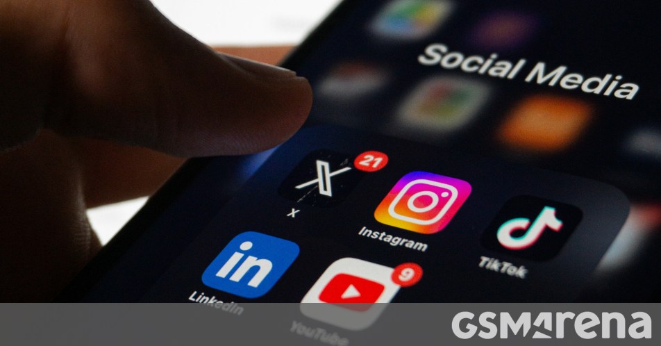 UAE bans social media for those under 15