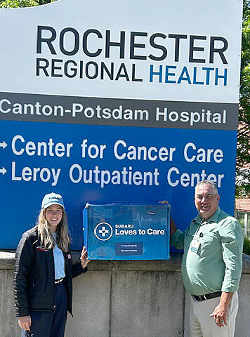 Barstow Subaru donated blankets to Rochester Regional Health’s Center for Cancer Care