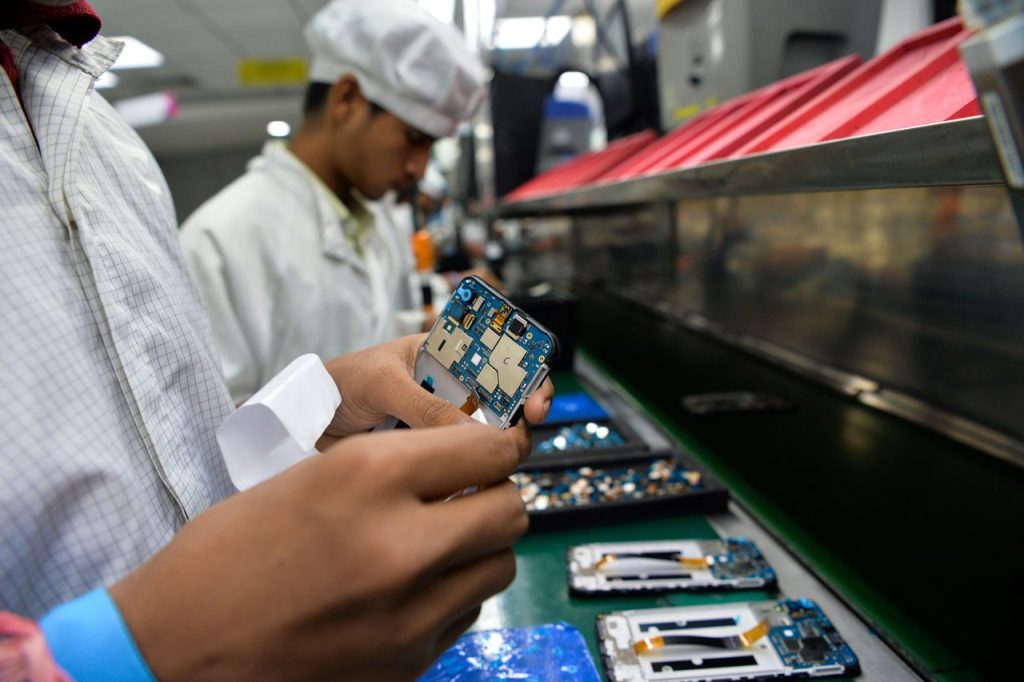 Pakistan Locally Assembles Over 11 Million Mobile Phones in First Five Months of 2026