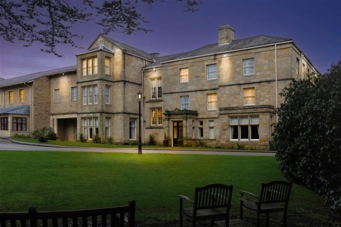Flae Robotics Secures Historic Weetwood Hall Estate as Major UK Partner for BE-A AI Receptionist | News