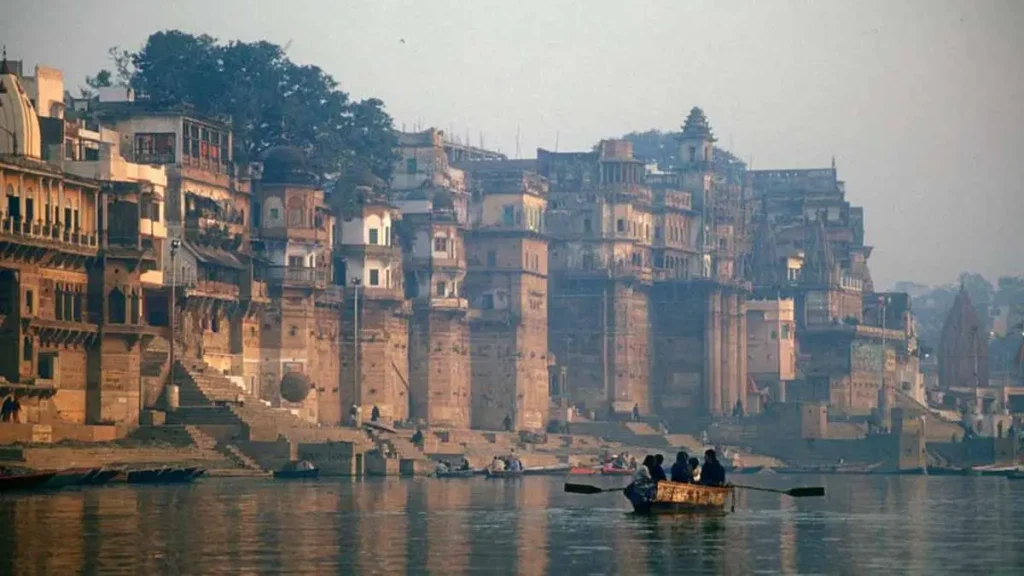 How Ananya Vajpeyi’s “Place” Reimagines Global Cities through Personal and Political History