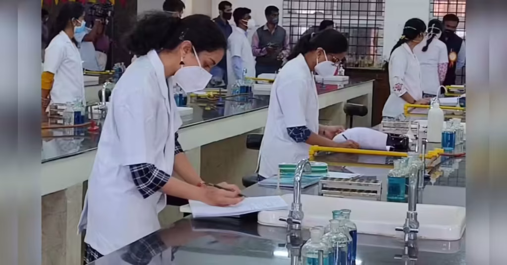 Potential Hike in MBBS Internship Stipend After Four-Year Pause, ETHealthworld