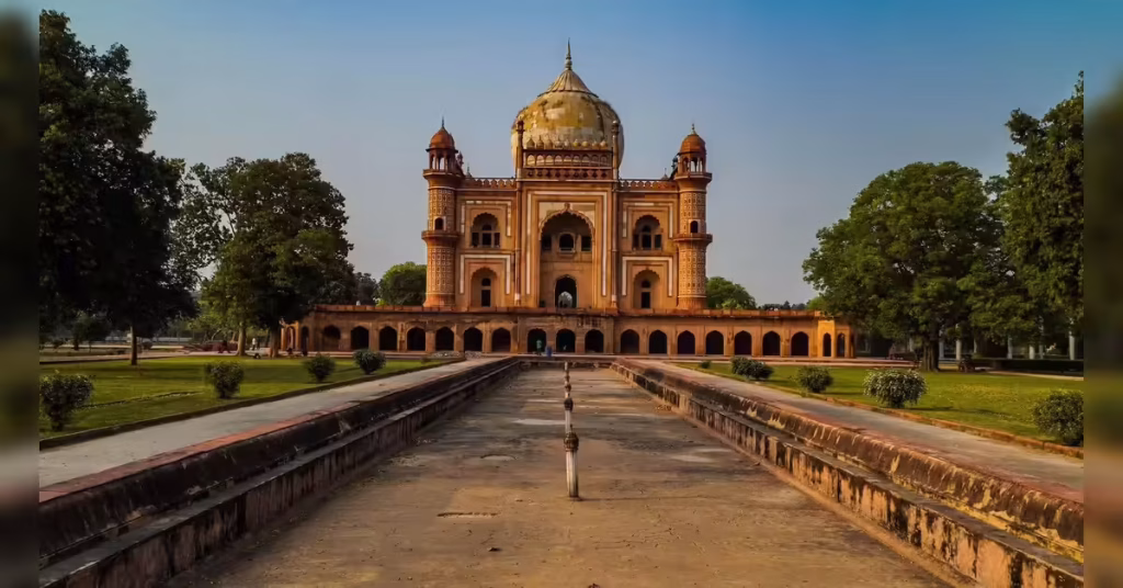 Delhi Heritage Sites: Delhi Government Launches Passport-Style Booklet for Students to Explore Heritage Sites, ETTravelWorld