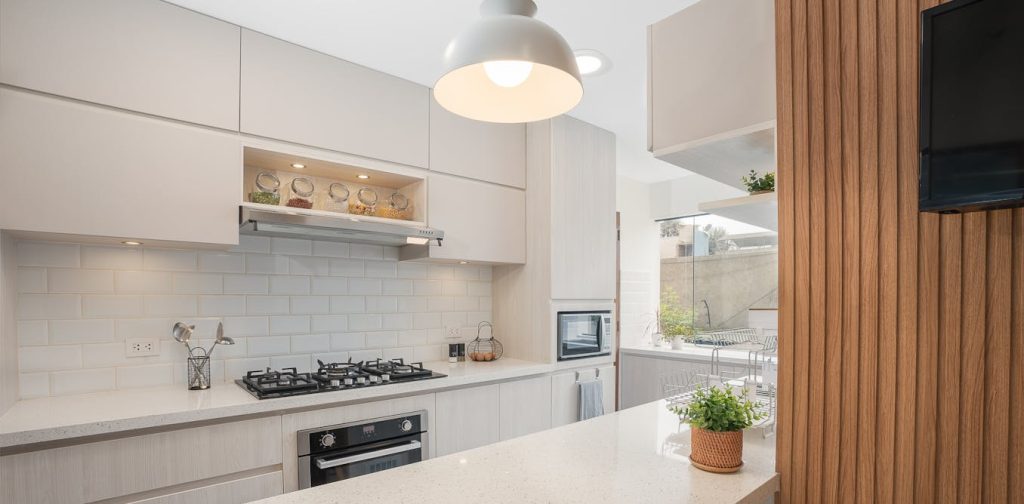Quartz countertops are driving a public health crisis in the US – 2 occupational health experts explain the surge of lung transplants and lawsuits